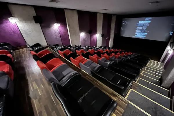 Airport Sinema - Sinema Salonu - İstanbul Esenler