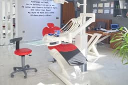 Suat Eroğlu Diş Kliniği (Dt Suat Eroğlu-Dt Eda Birer)