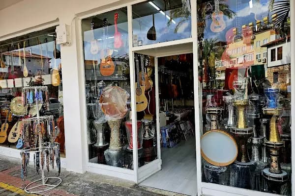 Özgür Müzik - Müzik aletleri mağazası - Antalya Döşemealtı