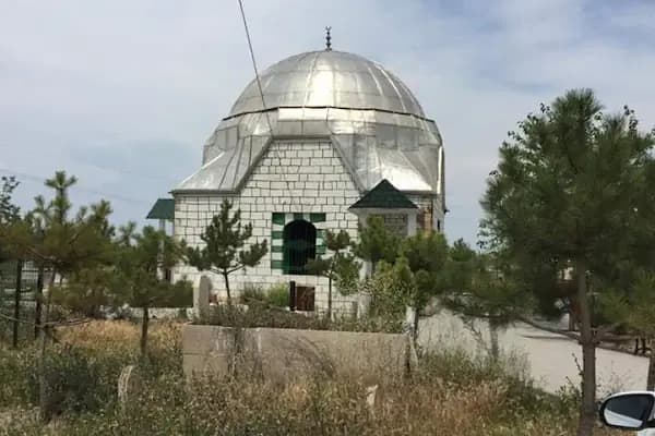 Aktepe ziyareti şeyh Abdurrahman türbesi - Mezarlık - Diyarbakır Çermik