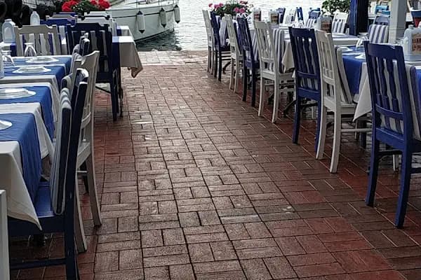 Fincan Cafe Restaurant - Restoran - İstanbul Adalar