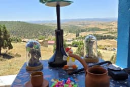 Balıklava köyü mavi ev