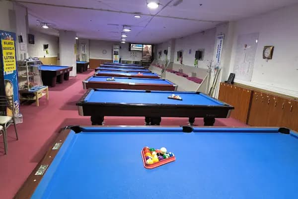 Palace Cafe & Restaurant Bowling - Bovling salonu - İstanbul Bağcılar