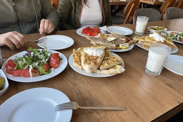 Reis'in Yeri Aile Balık Restoran - Balık Restoranı - Aydın Bozdoğan
