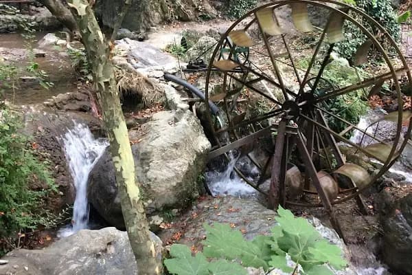 Emendere Saklı Cennet Yüzme Havuzları - Yüzme havuzu - Balıkesir Sındırgı