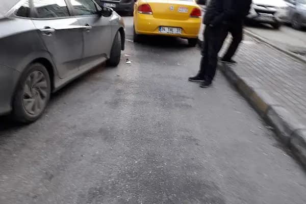 Hür Taksi - Taksi Durağı - İstanbul Küçükçekmece