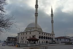 Miraç Camii