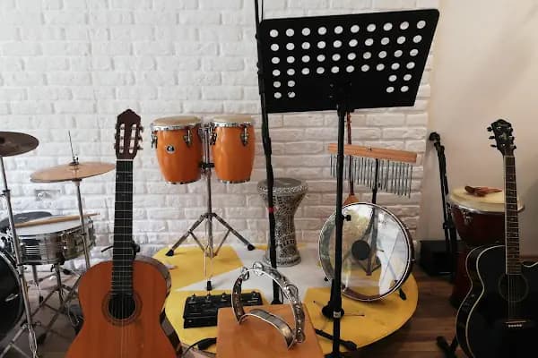 SITKI AKAY MÜZİK AKADEMİ - Sanat Merkezi - Mersin Anamur