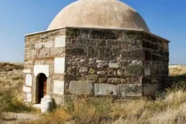 Beycesultan Türbesi - Tarihi Yer - Denizli Acıpayam