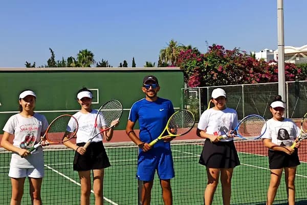Tennislife turgutreis d marin tenis kortları - Atletizm Alanı - Muğla Bodrum