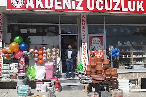 Akdeniz Ucuzluk Pazari - Alışveriş merkezi - İstanbul Arnavutköy