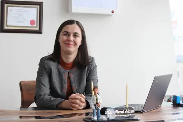 Ankara Endoskopi-Kolonoskopi Gastroenteroloji (Mide Balonu) Merkezi Dr. Meral SÖZEN Gastroenteroloji UZMANI Yapay Zeka İle Kolonoskopi - Gastroenterolog - Ankara Çankaya