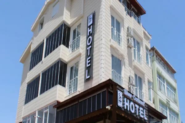 Silver Continent Hostel - Otel - İstanbul Başakşehir