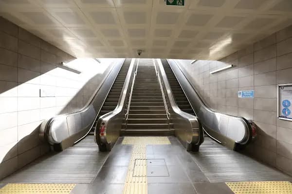 Kayışdağı - Metro İstasyonu - İstanbul Ataşehir