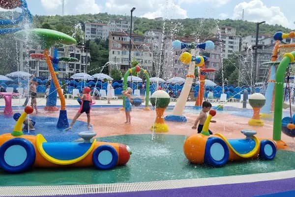 Aquapark Degirmendere - Açık Yüzme Havuzu - Kocaeli İzmit