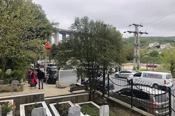 Uskumru Köyü Mezarlığı - Mezarlık - İstanbul Sarıyer