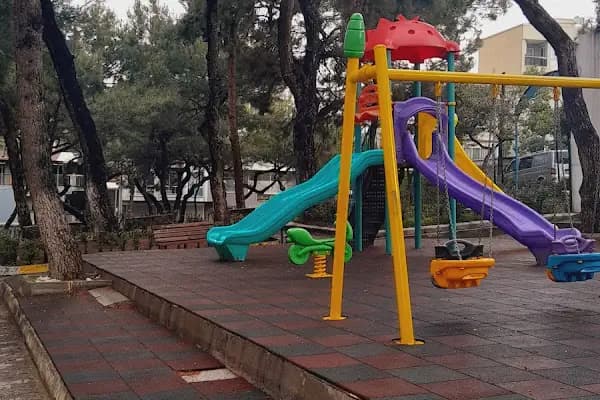 Çamlık Parkı - Park - İzmir Buca