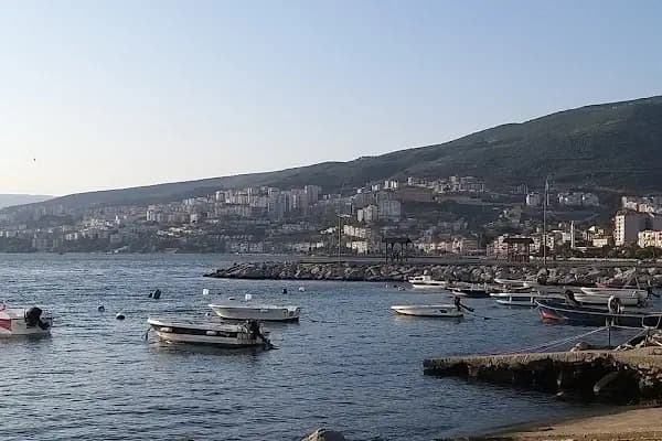 Lax Beach &amp; Cafe Bar - Bar - Bursa İnegöl