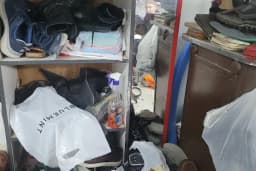 Ayakkabı ve çanta tamircisi