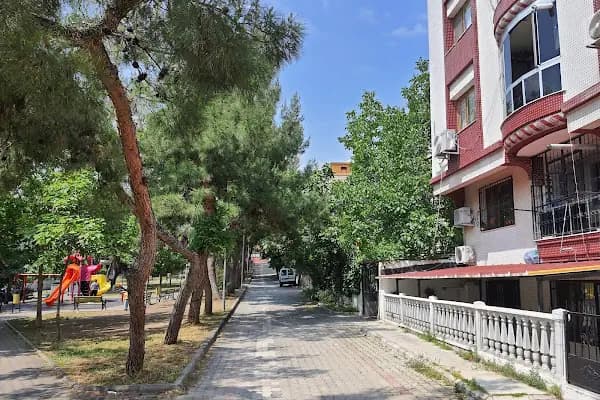 Çocuk Parkı - Park - İzmir Buca