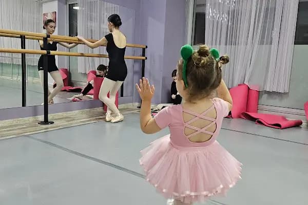Ege Sanat Merkezi - Bale Müzik ve Drama kursu - Bale Okulu - İzmir Karşıyaka