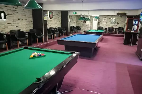 Salon 8 Bilardo - Spor salonu - İzmir Balçova