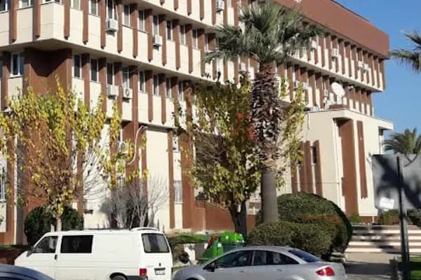 Aliağa Hükümet Konağı - Resmi Kurum - İzmir Aliağa