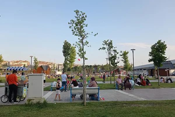 Tekirdag Büyükşehir Belediyesi Çerkezköy Kent Parkı - Park - Tekirdağ Çerkezköy