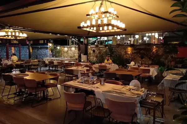 Sini Köşk Restaurant - Kahvaltı restoranı - İzmir Buca