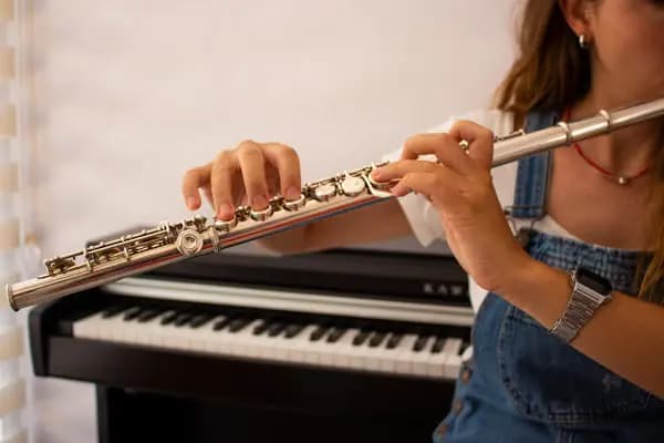 Sezen Sanat Müzik Kursu - Sanat Okulu - İzmir Buca