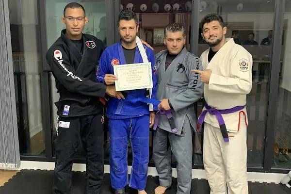 İzzet Arabacı Fitness & Fight Club - Spor salonu - Konya Selçuklu