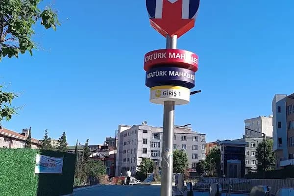 Atatürk Mahallesi - Metro İstasyonu - İstanbul Bakırköy
