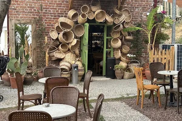 RHEA COFFEE &amp; EATERY - Kafe - İzmir Bergama