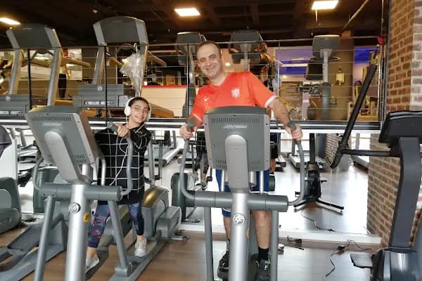 BOMONTİ SPORTS CLUB - Spor salonu - İstanbul Şişli