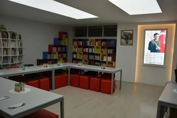 Şehit Piyade Teğmen Furkan Yayla Kütüphanesi - Kütüphane - Trabzon Ortahisar