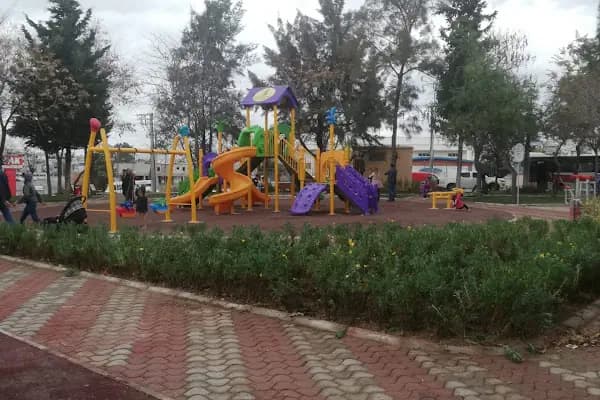 Adile Naşit Parkı - Park - İzmir Buca