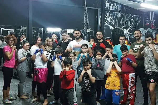 İYK Fight Club - Spor salonu - İzmir Bornova