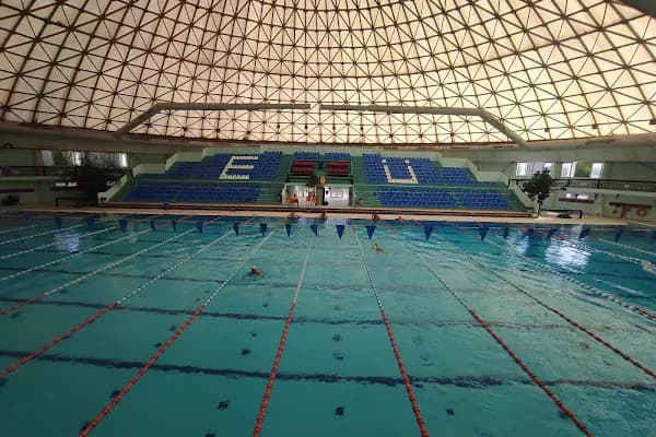 Ege Üniversitesi Prof.Dr. Sermed Akgün Olimpik Kapalı Yüzme Havuzu - Yüzme havuzu - İzmir Konak