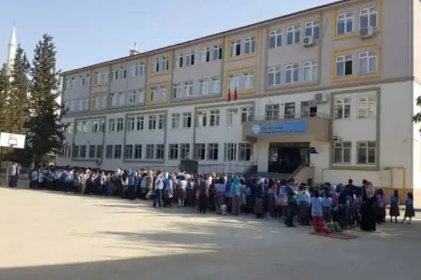 Salih Ekmekçi İmam Hatip Ortaokulu - Okul - Gaziantep Nizip