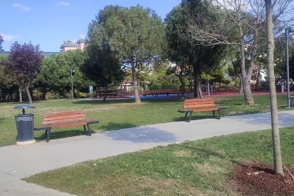 Şelale Parkı Koşu Parkuru - Spor salonu - İstanbul Bahçelievler