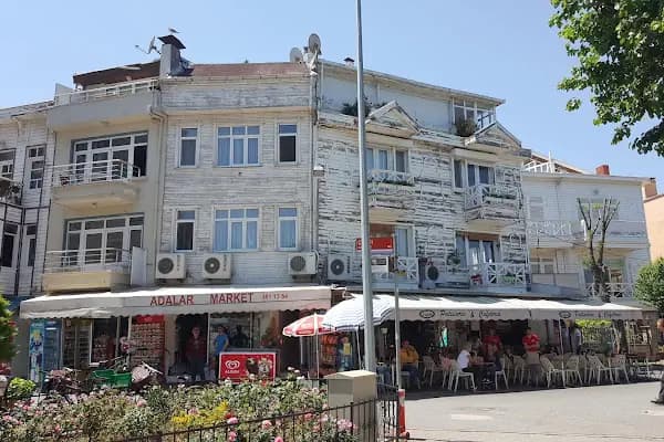 Burgazada - Feribot İskelesi - İstanbul Adalar