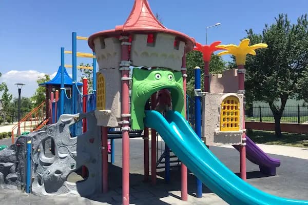 Şehit Er Gürol Alpago - Park - İstanbul Bahçelievler
