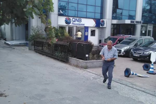 QNB Güneşli Şubesi - Banka - İstanbul Ataşehir