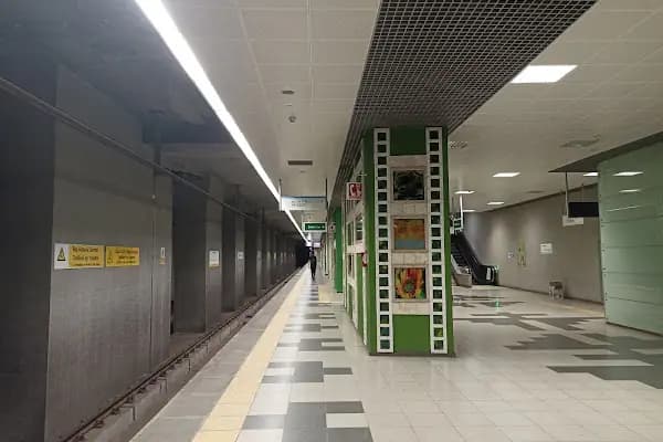 Mahmutbey - Metro İstasyonu - İstanbul Maltepe