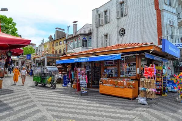 Loc'ada Büyükada - Restoran - İstanbul Adalar