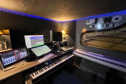 Piano music studio