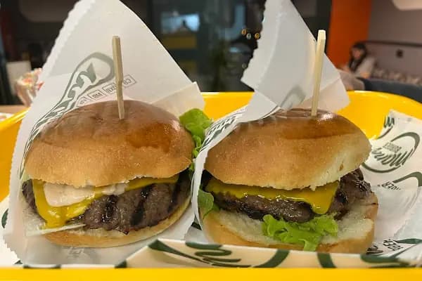 Mano Burger - Hamburger restoranı - İstanbul Ataşehir