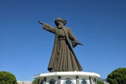 Mevlana Celâleddin-i Rumi Heykeli