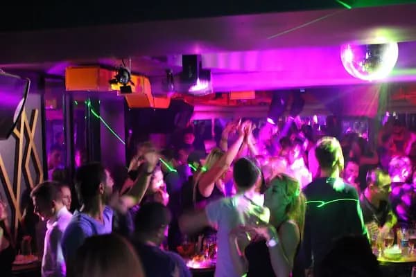 canlı club - Gece kulübü - İstanbul Şişli