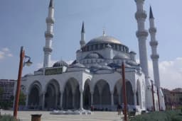 Melike Hatun Camii